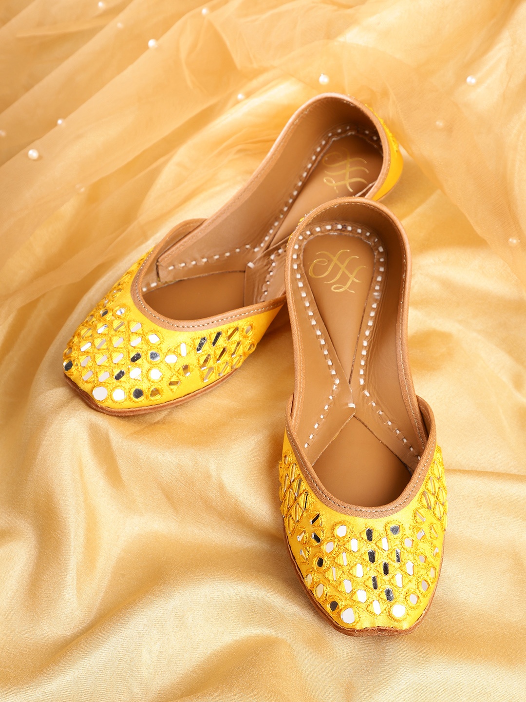 

House of Pataudi Women Embellished Ethnic Mojaris Flats, Yellow