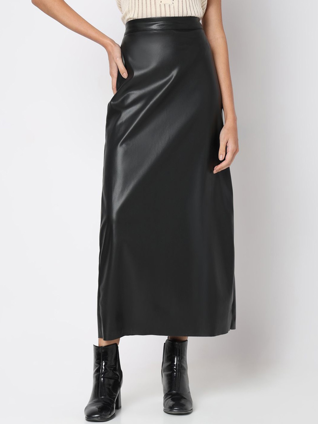 

Vero Moda Solid Back Slit A-Line Midi Skirt, Black