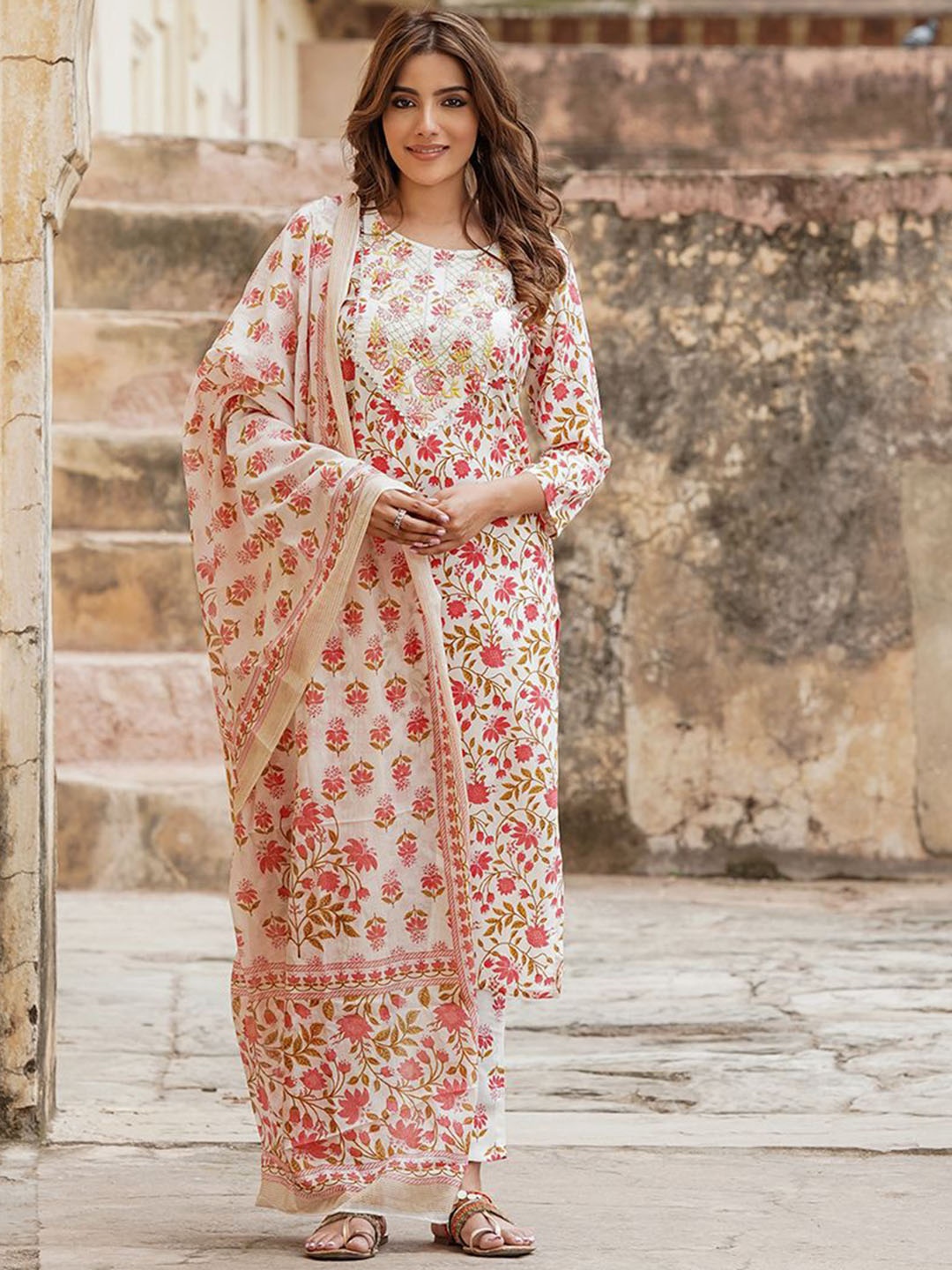 

BAESD Floral Printed Regular Thread Work Pure Cotton Kurta With Trouser With Dupatta, Pink