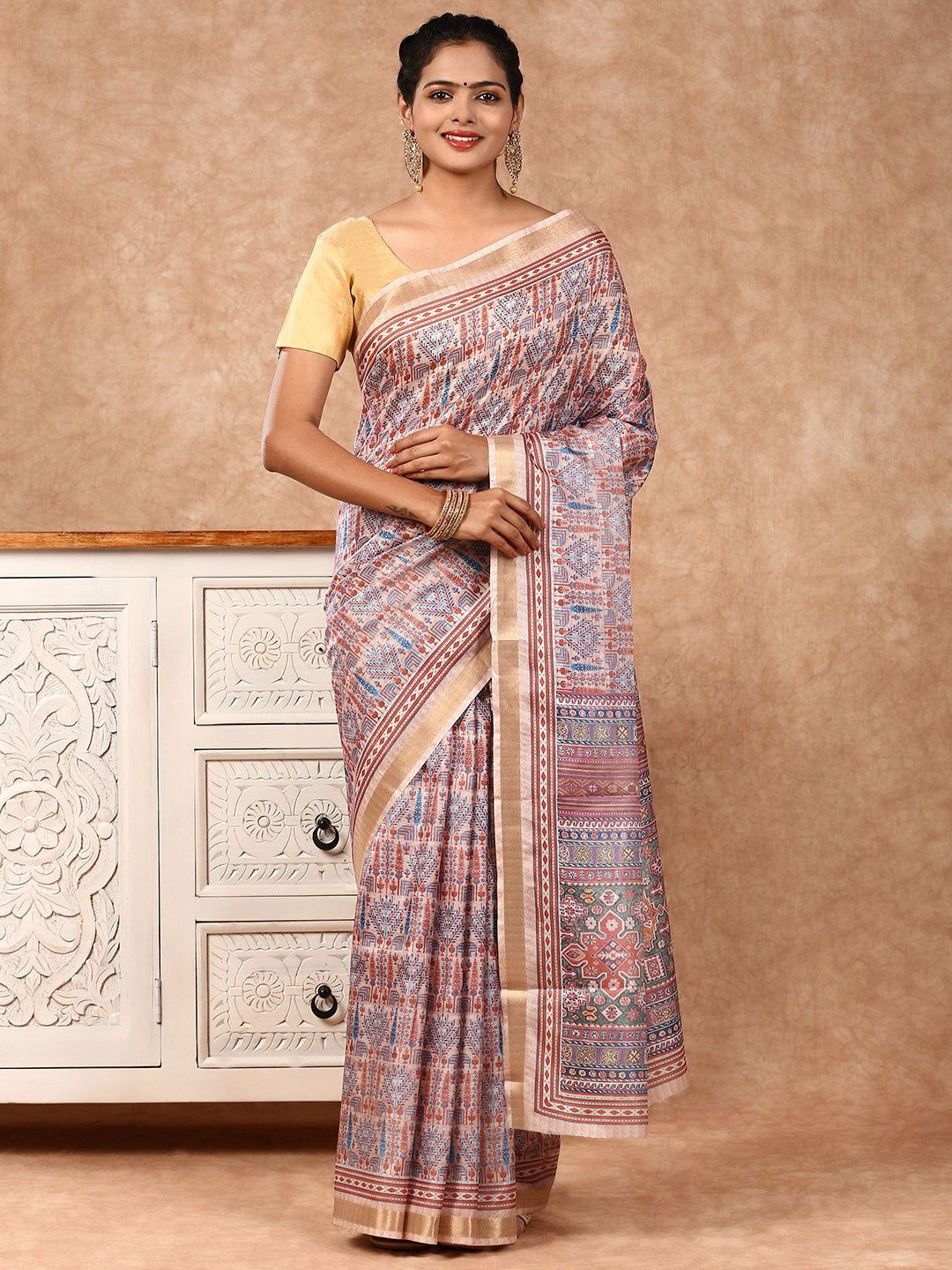 

Ramraj Ethnic Motifs Zari Saree, Peach