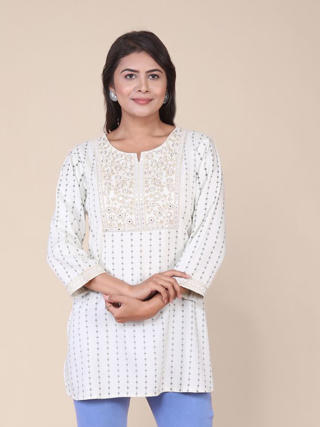 

HERE&NOW Women Floral Embroidered Kurti, White