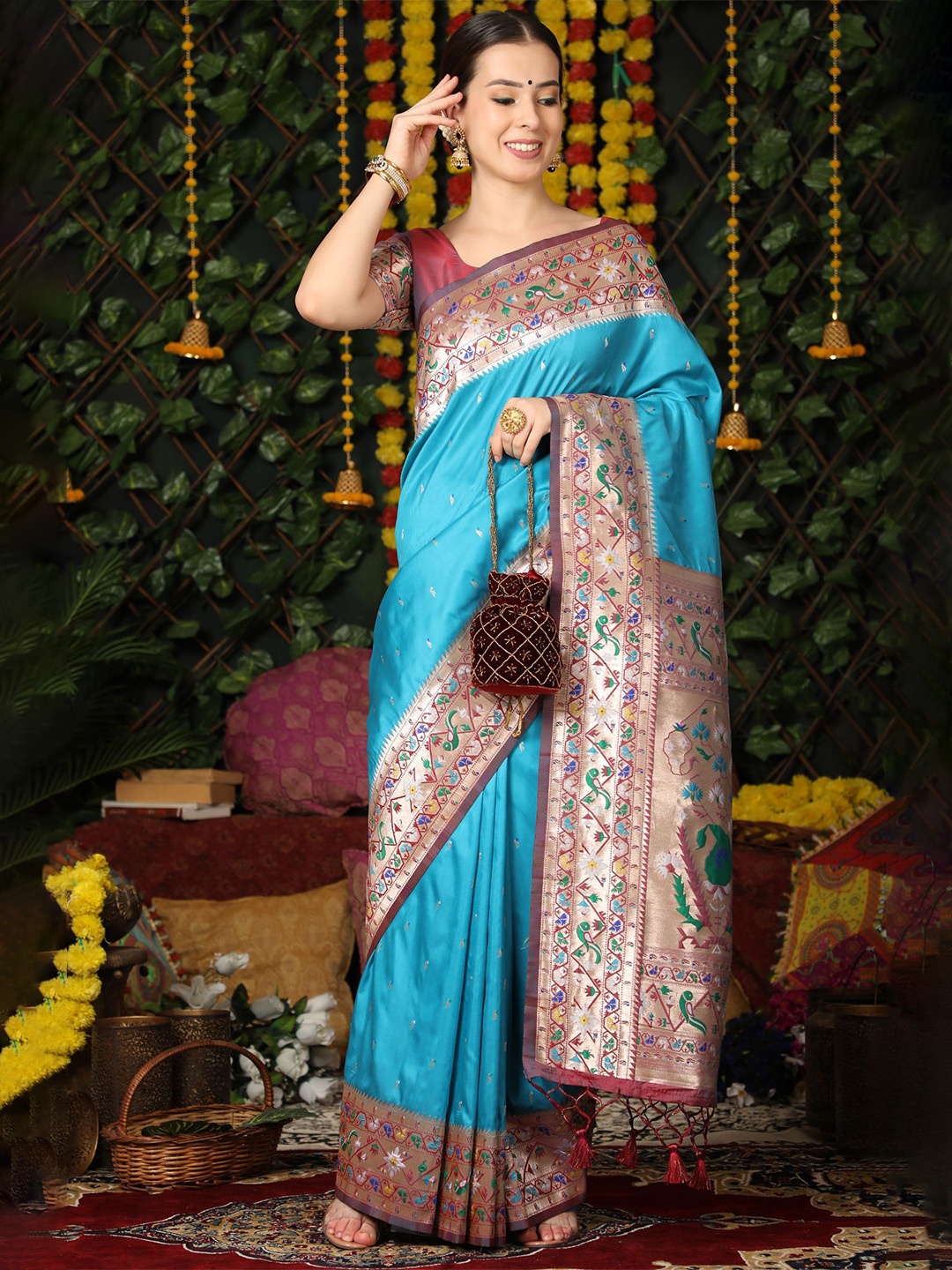 

Kandora Woven Design Zari Pure Silk Banarasi Saree, Blue