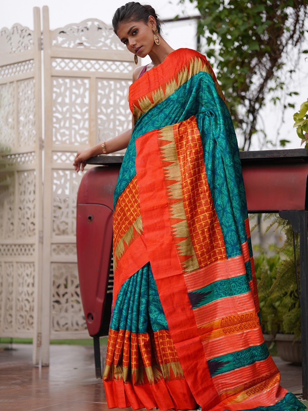 

Unnati Silks Floral Printed Pure Silk Handloom Tussar Saree, Blue