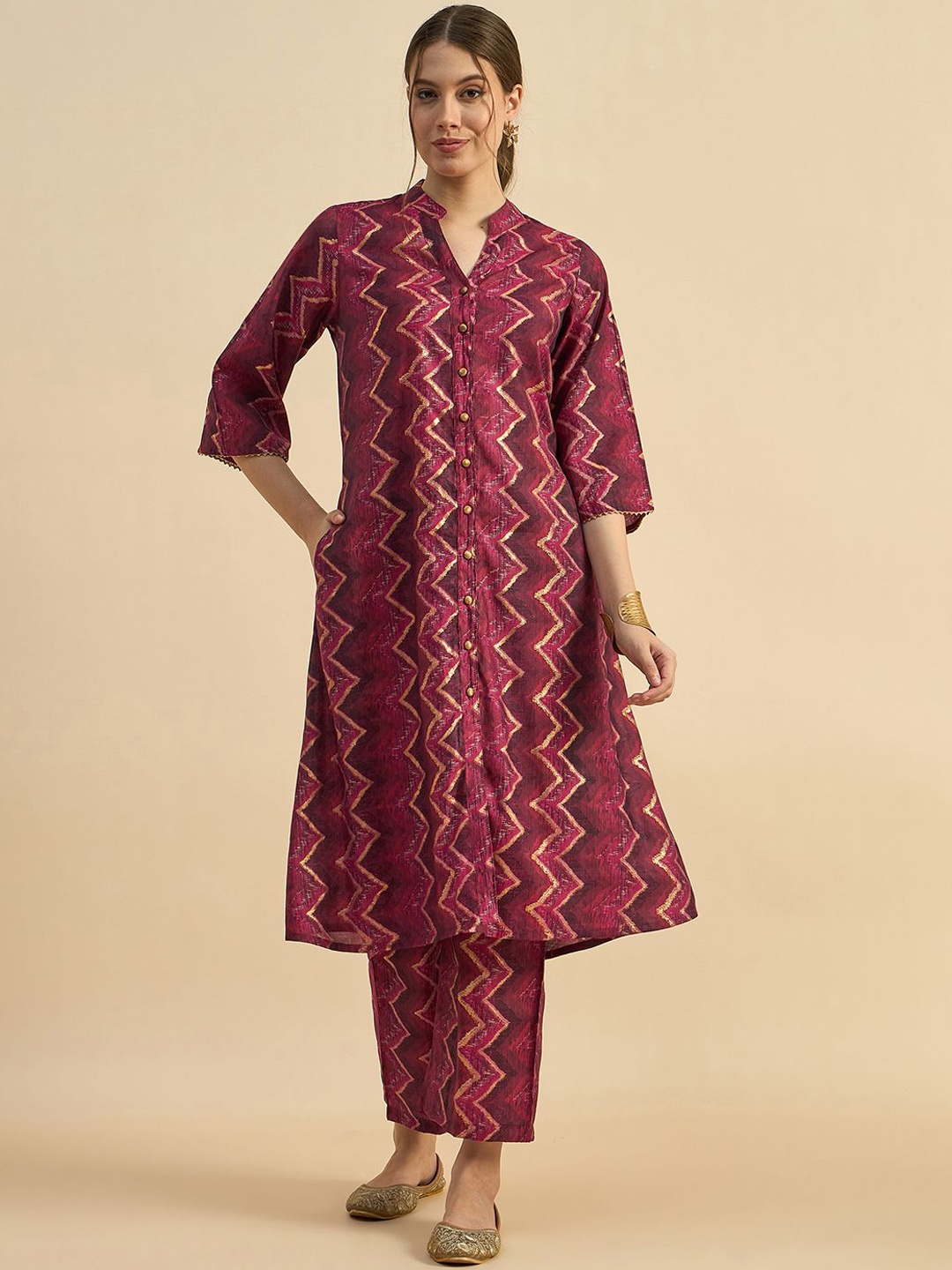 

Azira Abstract Printed Tunic & Trouser Co-Ords, Maroon