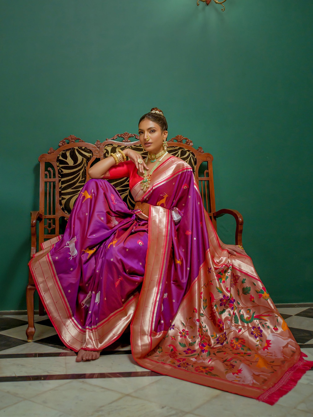 

Kandora Woven Design Zari Pure Silk Paithani Saree, Purple