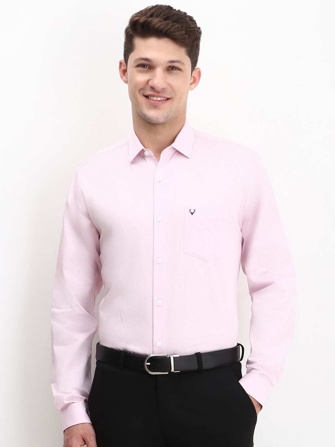

Allen Solly Men Spread Collar Geometric Printed Cotton Slim Fit Formal Shirt, Pink