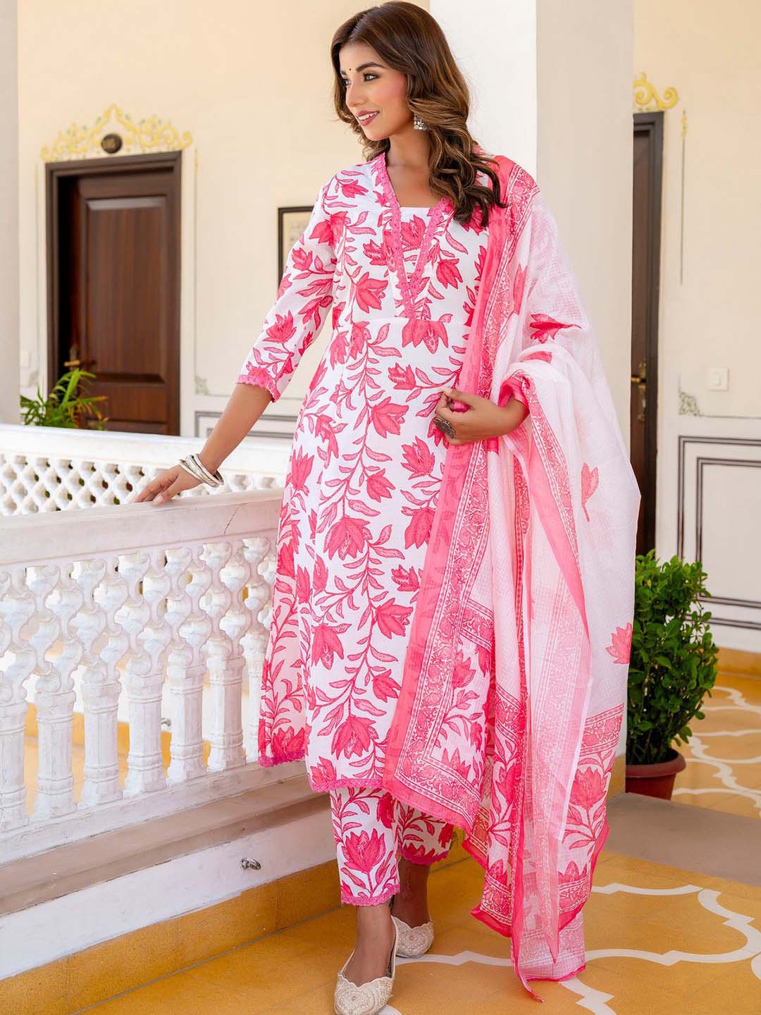 

KALINI Women Floral Printed Regular Kurta with Trousers & With Dupatta, Pink
