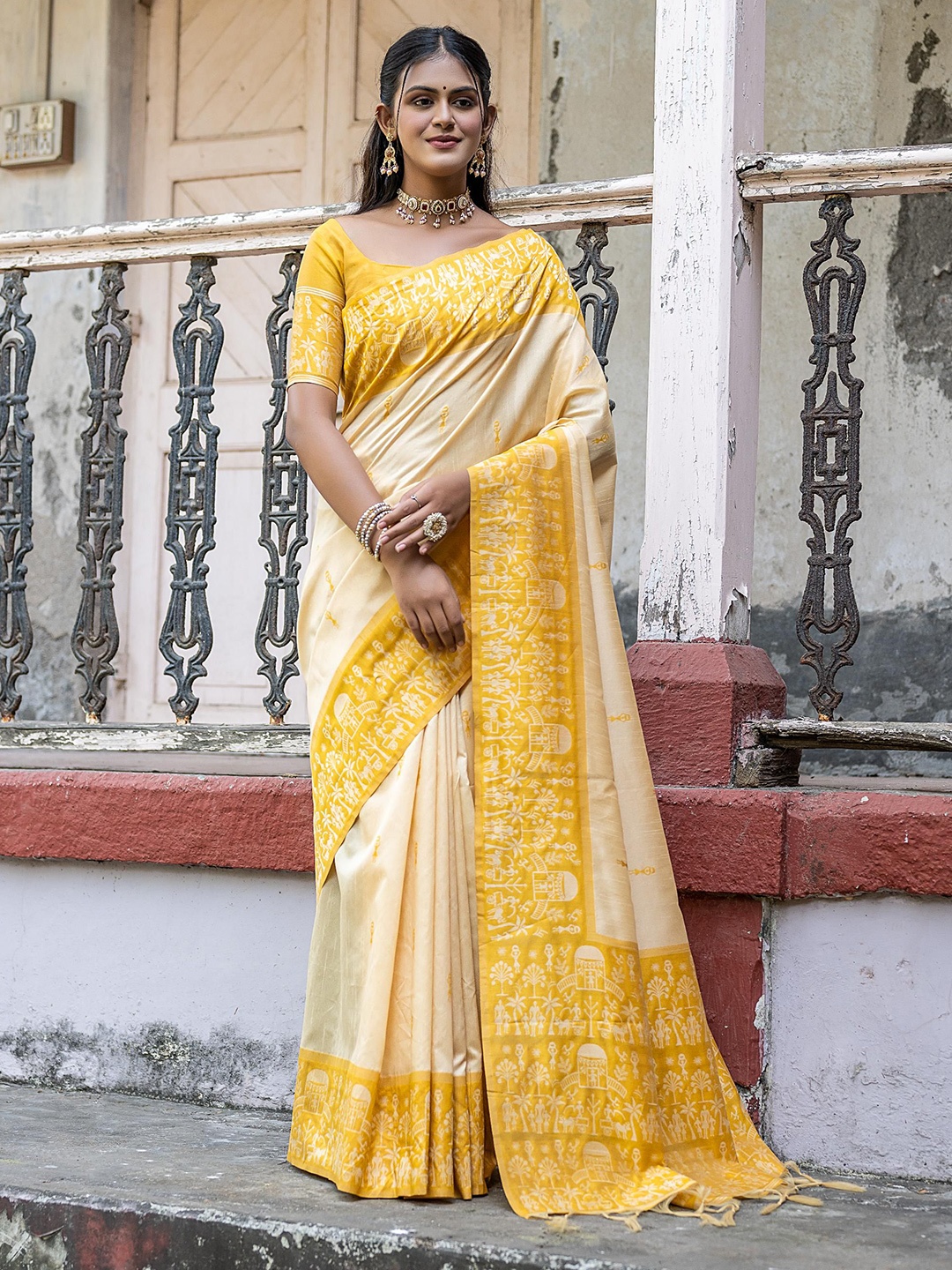 

Kandora Ethnic Motifs Woven Design Zari Pure Silk Saree, Yellow