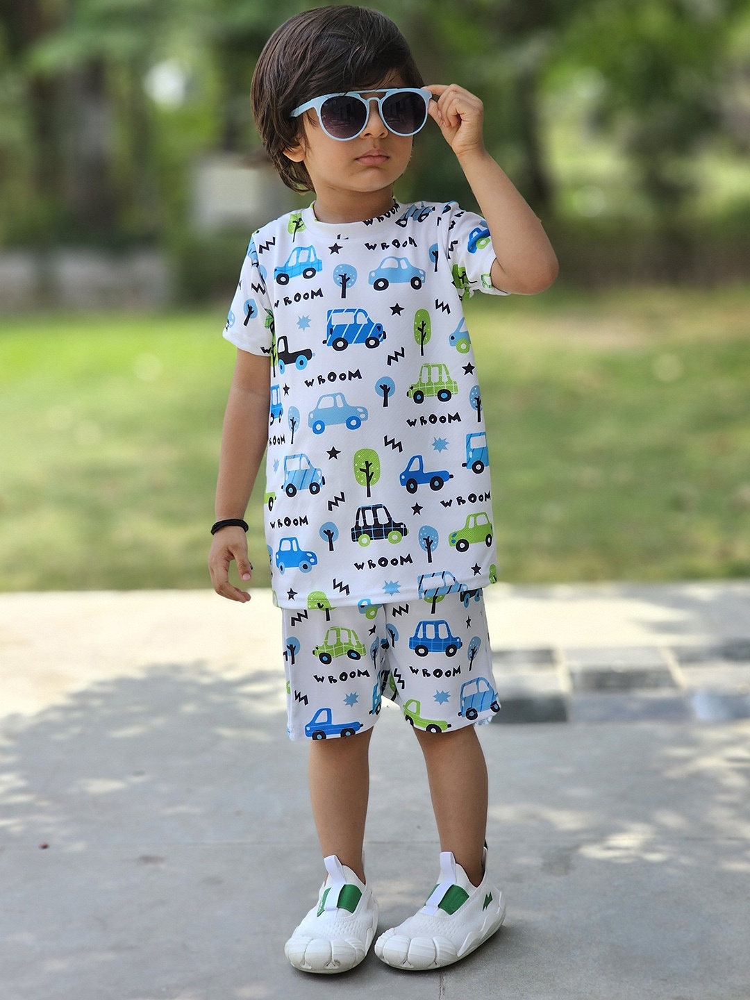 

Emblica Boys Printed Round Neck T-shirt with Shorts, White