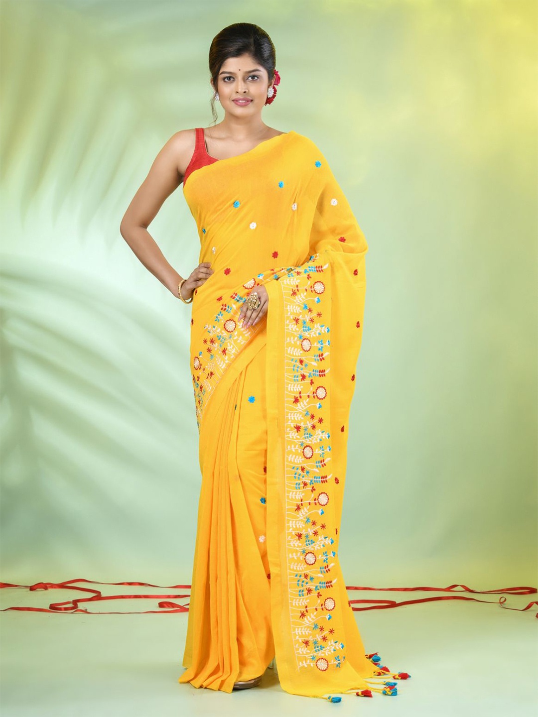 

Charukriti Floral Embroidered Pure Cotton Saree, Yellow