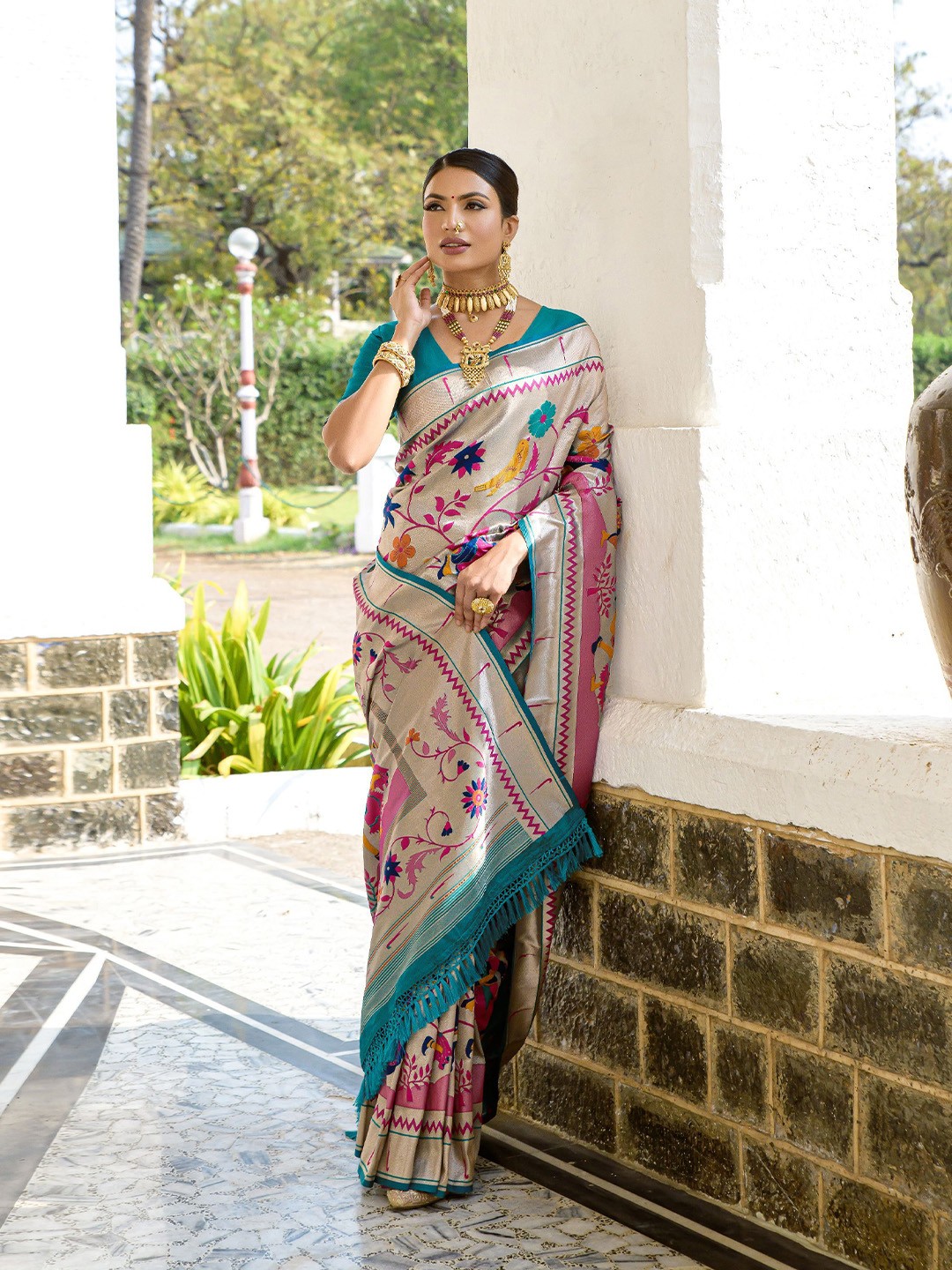

Kandora Woven Design Zari Pure Silk Heavy Work Banarasi Saree, Teal