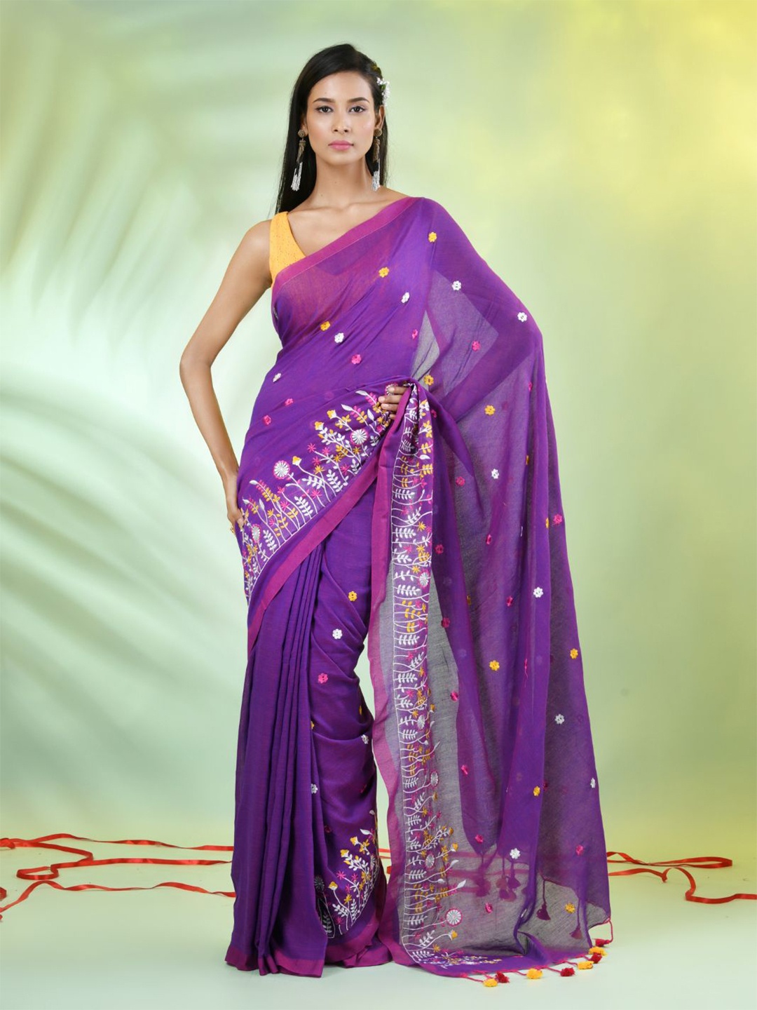 

Charukriti Floral Embroidered Pure Cotton Saree, Violet