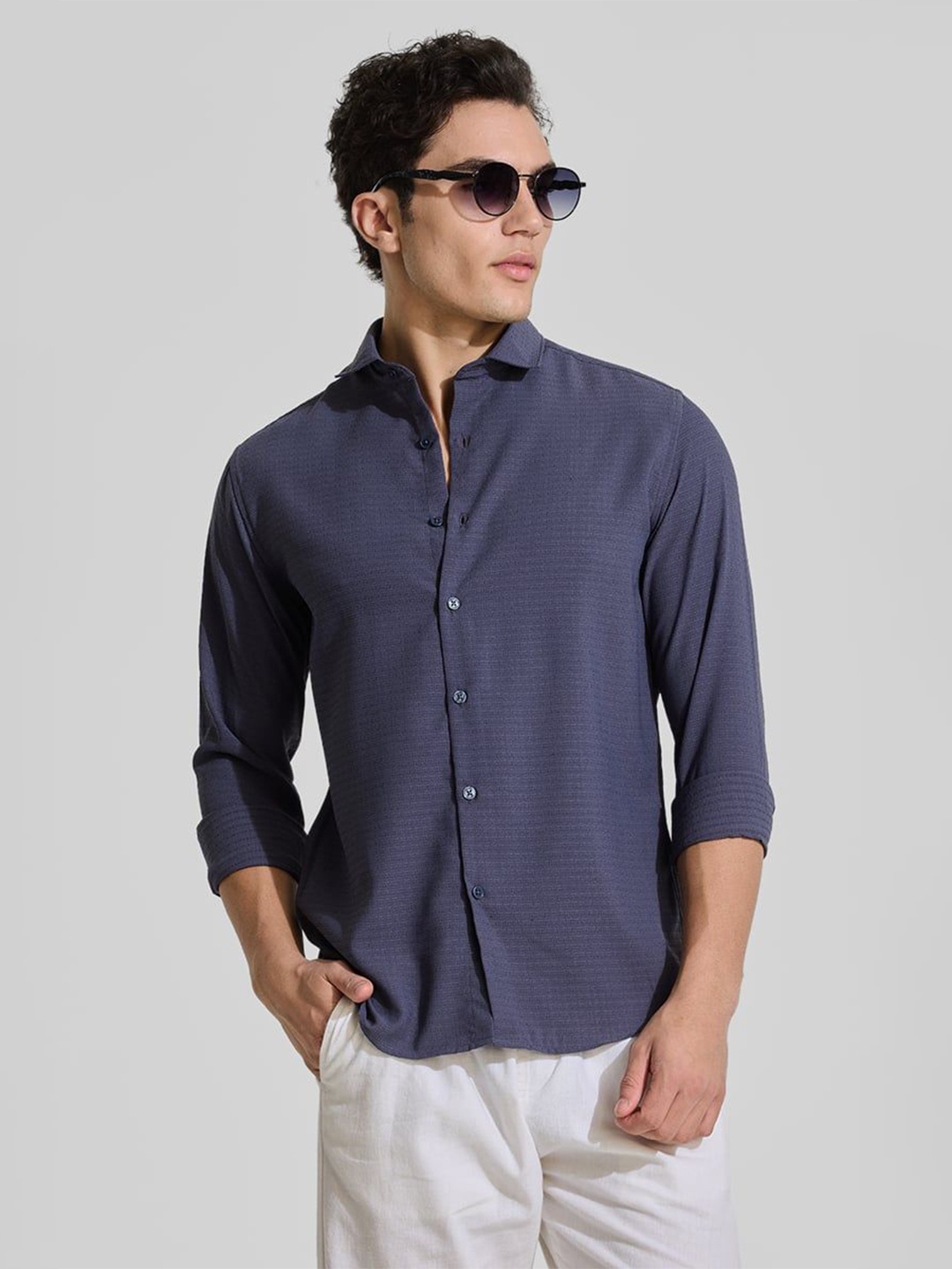 

Snitch Men Smart Spread Collar Solid Casual Shirt, Navy blue