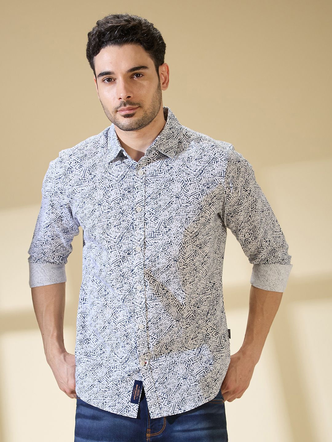 

Being Human Men Spread Collar Floral Printed Cotton Slim Fit Casual Shirt, White