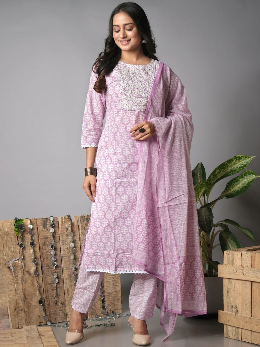

EKISHA Floral Printed Sequinned Round Neck Pure Cotton Kurta with Trouser & Dupatta, Purple