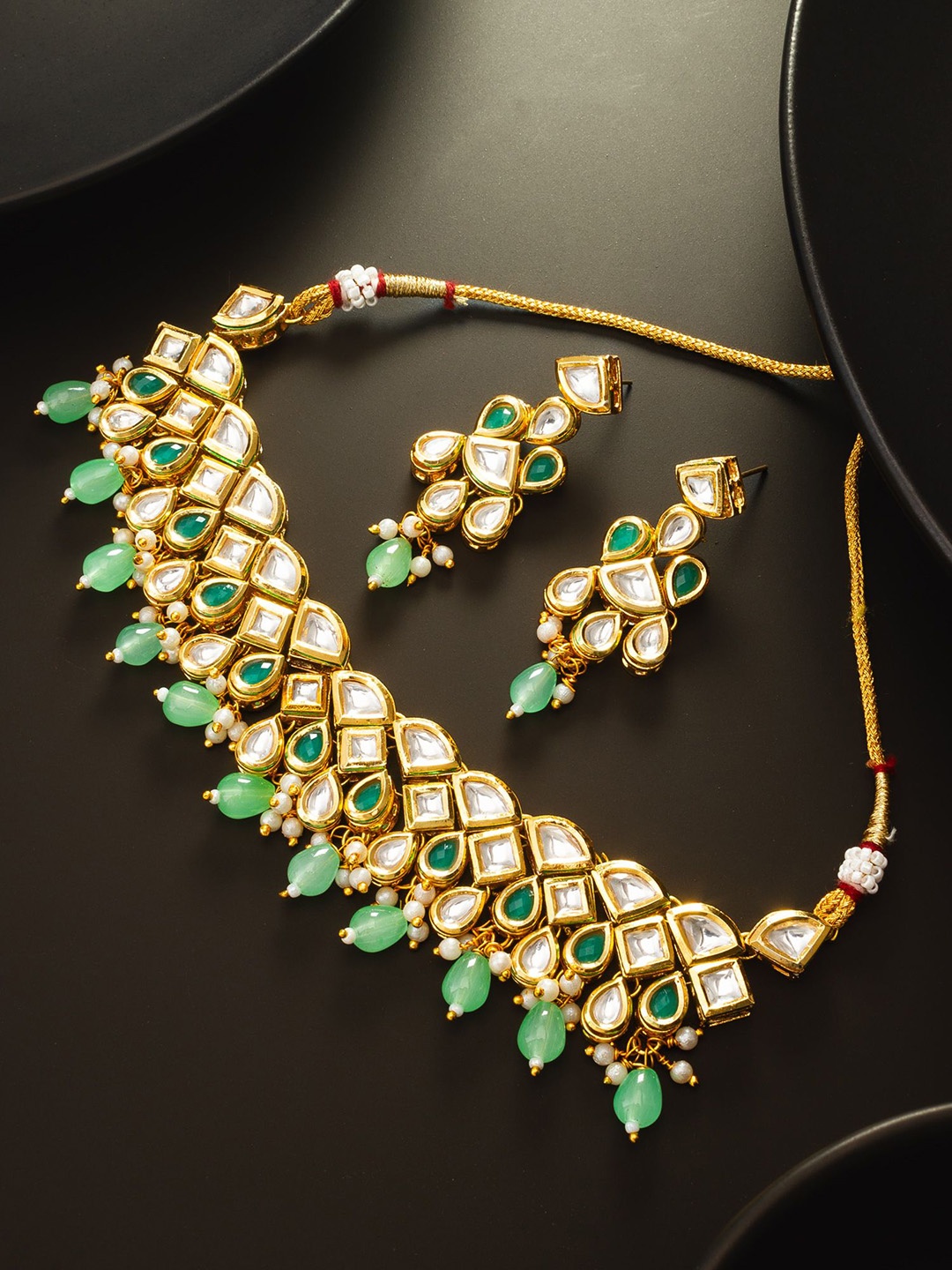 

aadita Kundan Studded & Beaded Jewellery Set, Gold