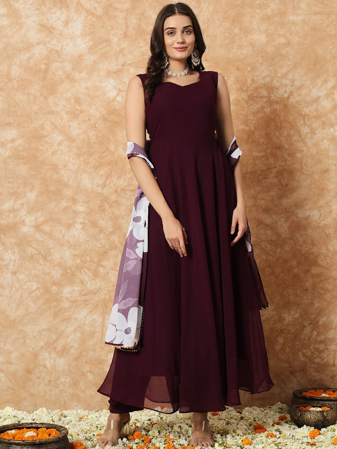 

KALINI Sweetheart Neck Sleeveless Regular Georgette Kurta With Trouser With Dupatta, Burgundy