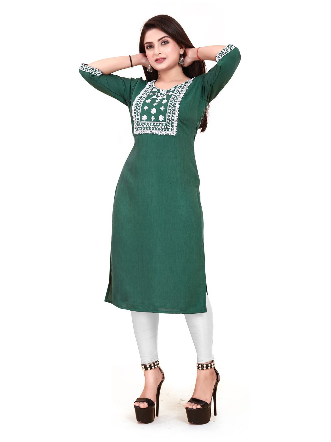 

AKK ENTERPRISE Women Floral Embroidered Thread Work Kurta, Green