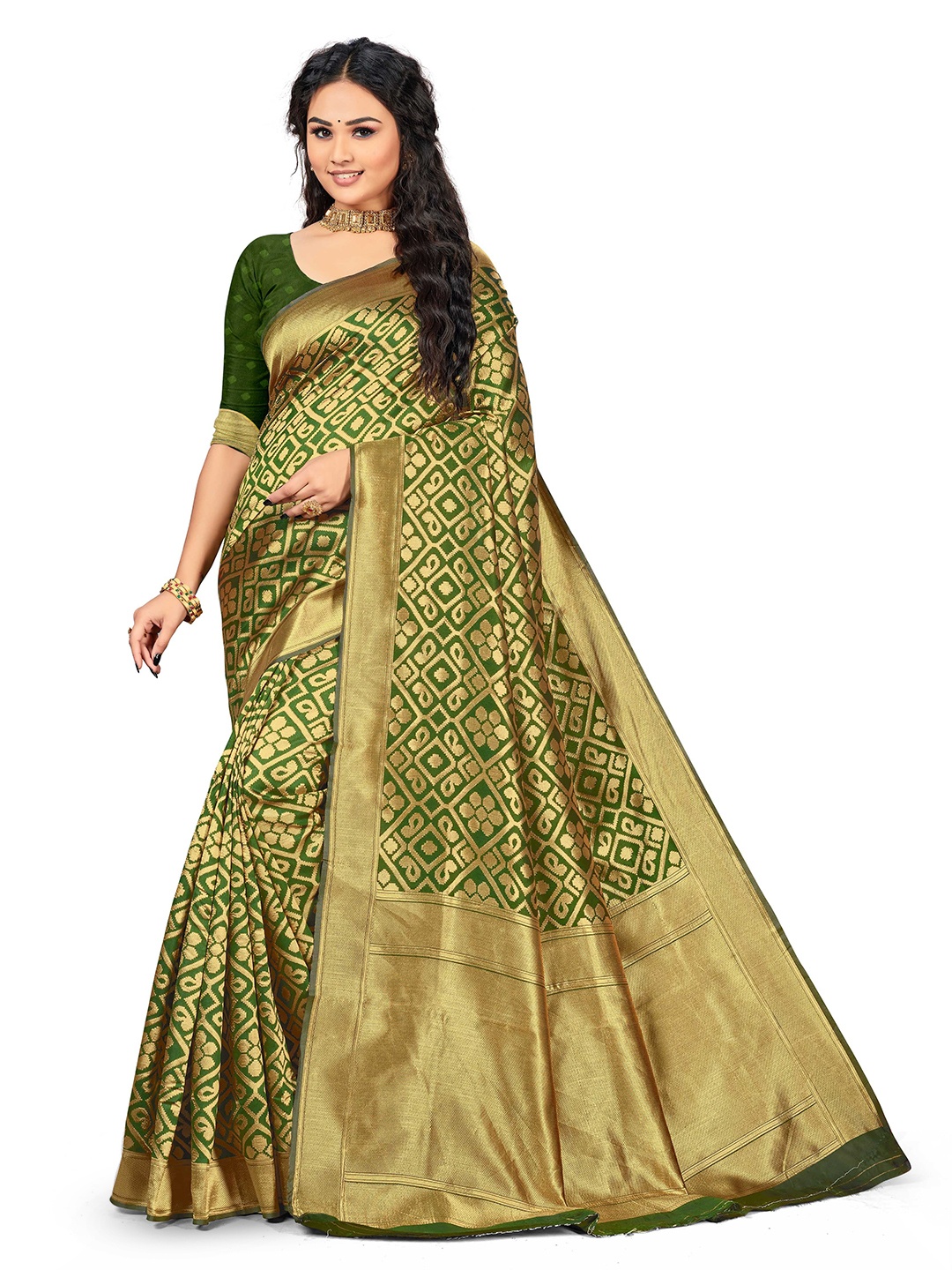 

Maroosh Woven Design Zari Banarasi Saree, Green