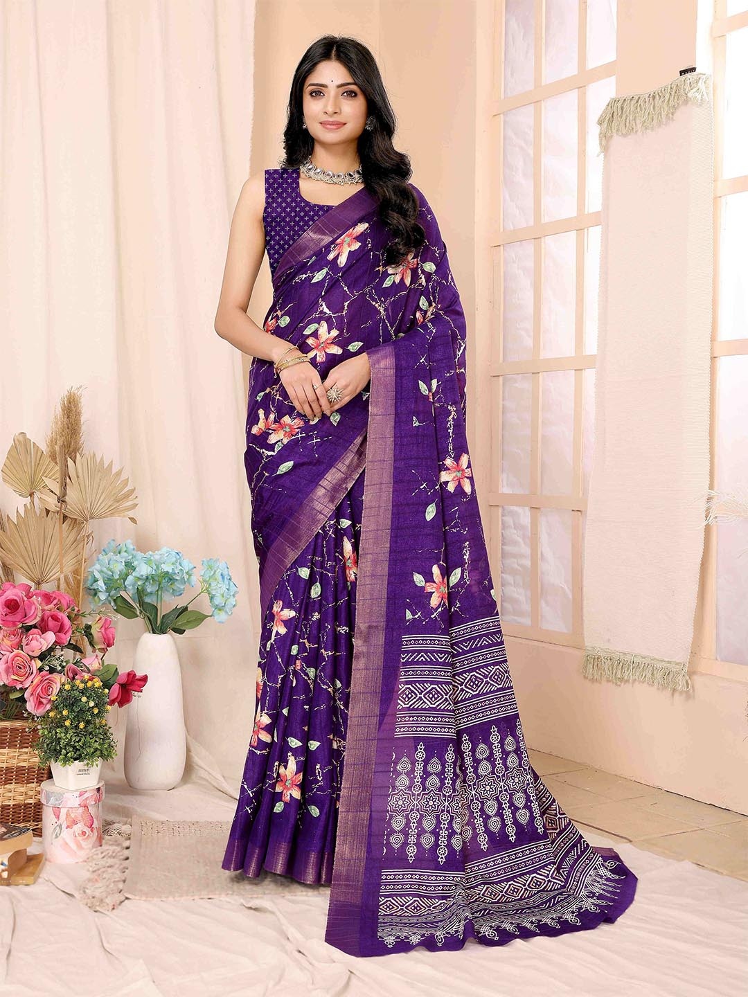 

sareyavella Floral Printed Maheshwari Saree, Purple