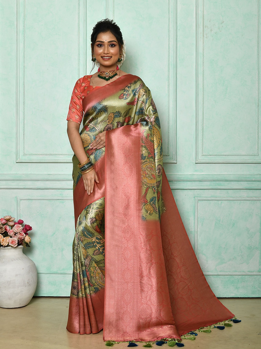 

Kandora Woven Design Zari Pure Silk Saree, Green