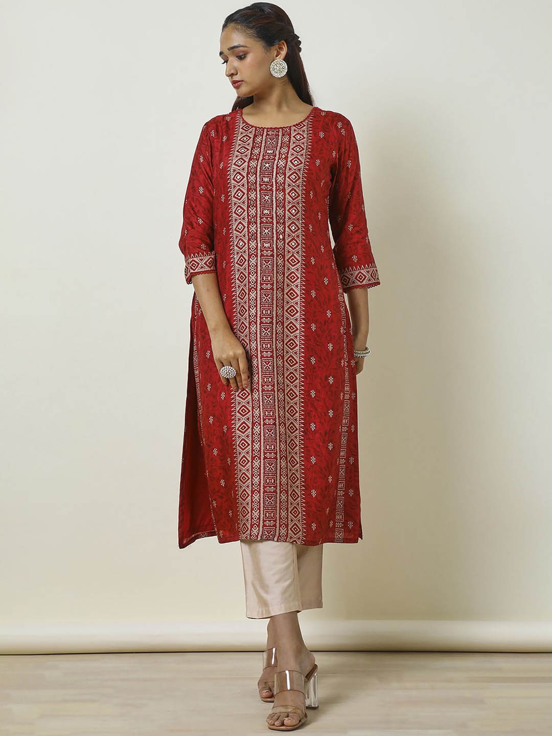 

Soch Women Geometric Printed Mirror Work Kurta, Red