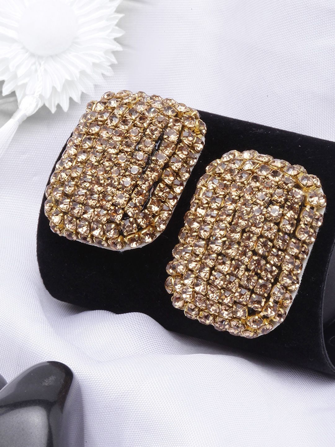 

KPOP Geometric Studs Earrings, Gold