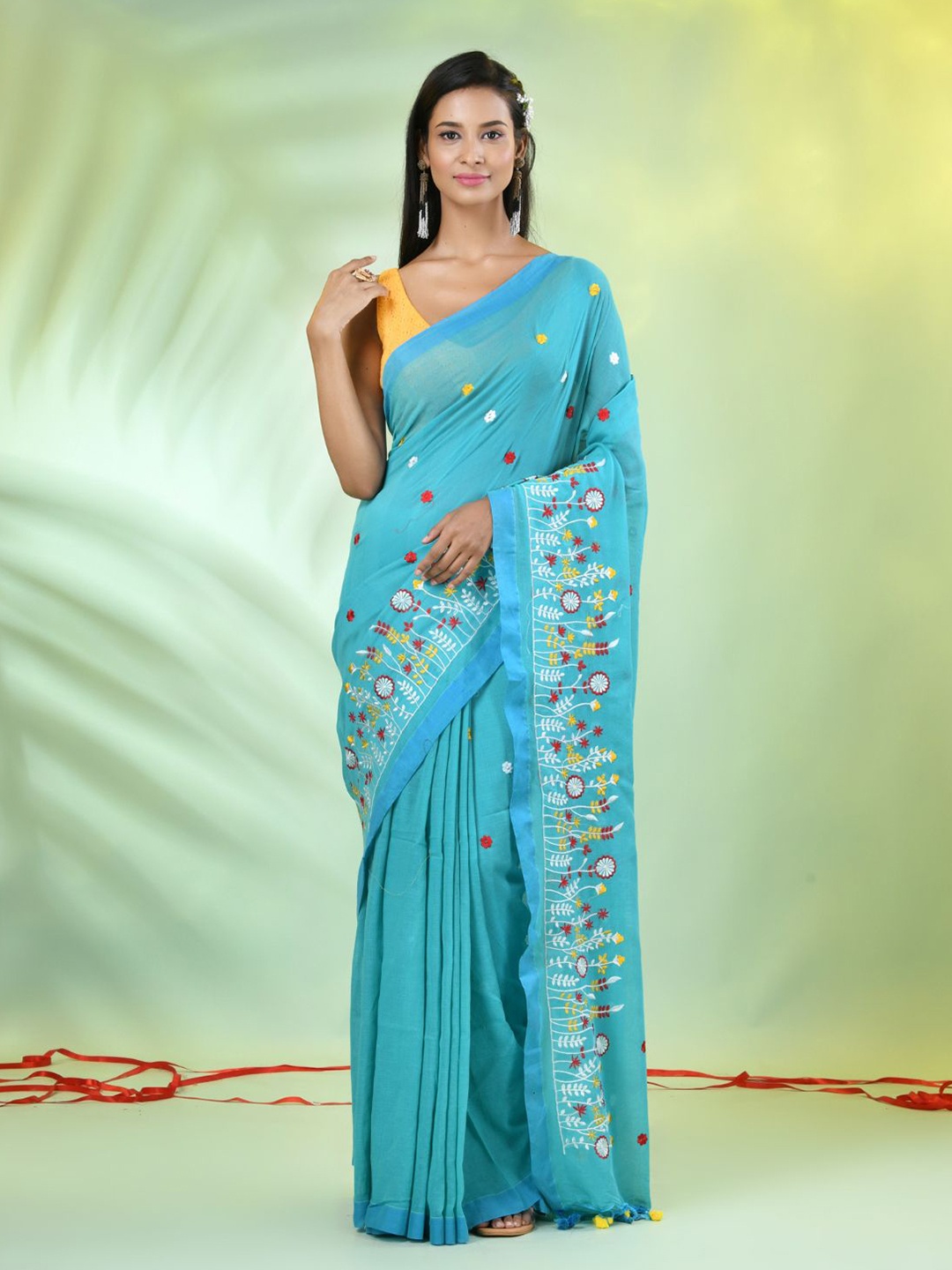 

Charukriti Floral Embroidered Pure Cotton Saree, Blue