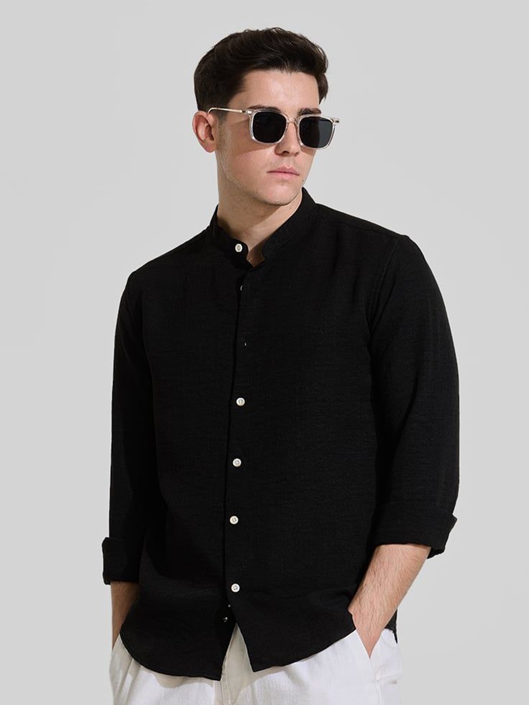 

Snitch Men Smart Band Collar Solid Casual Shirt, Black