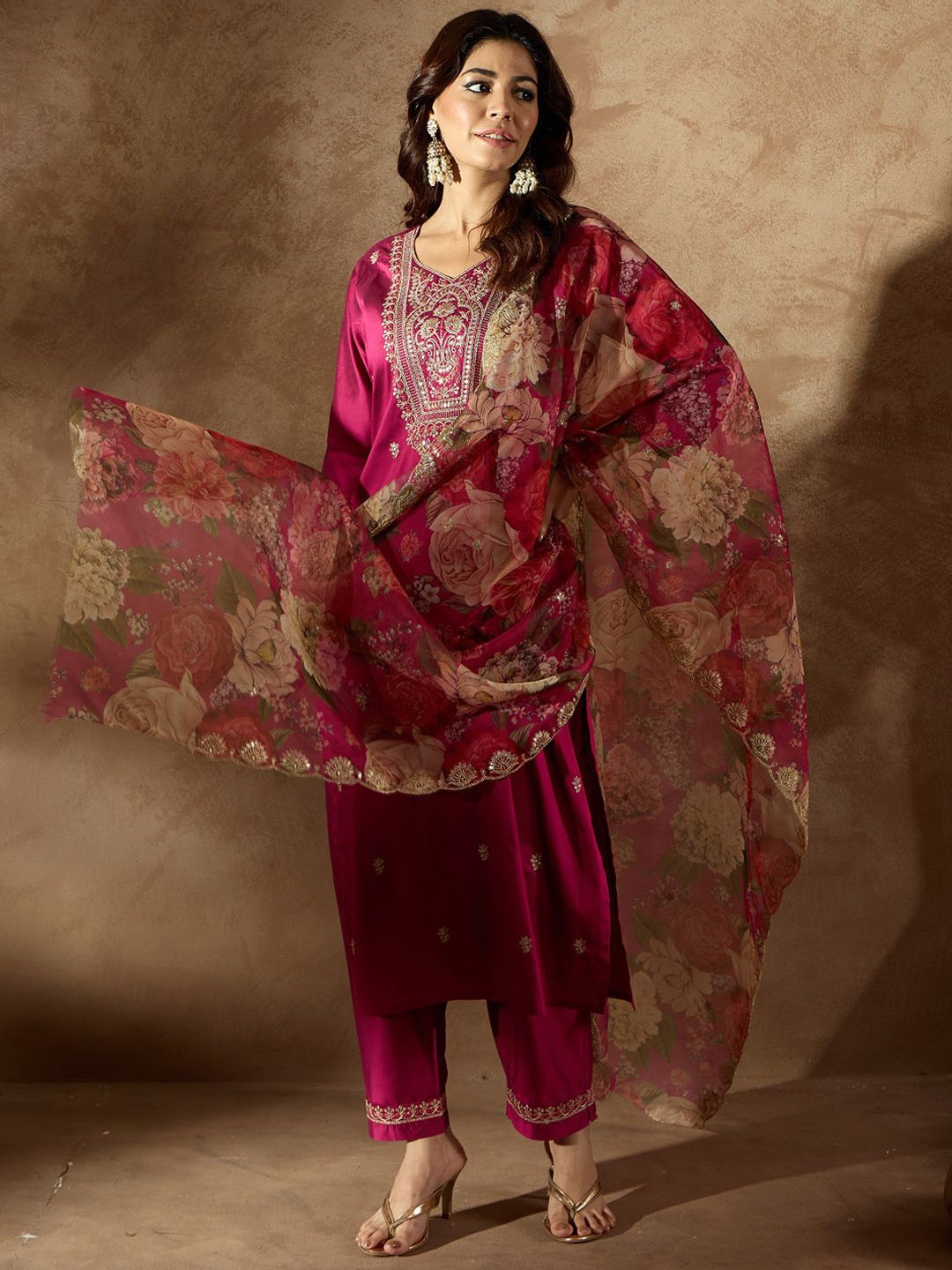 

Indo Era Women Floral Embroidered Regular Kurta with Trousers & With Dupatta, Burgundy