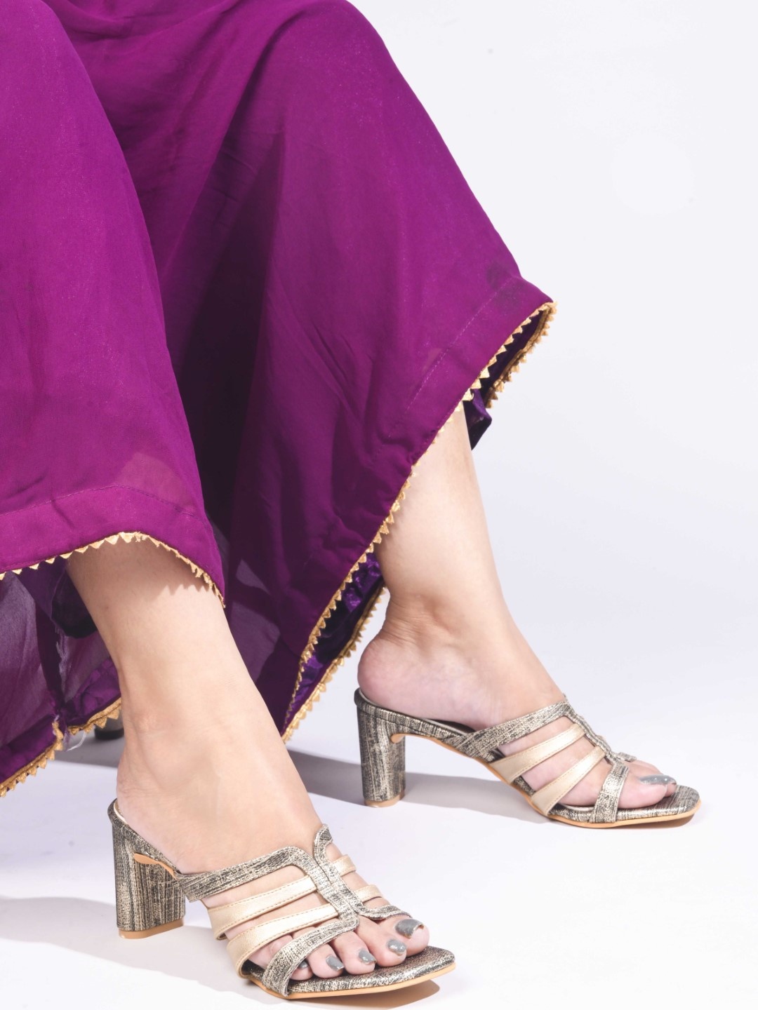 

JM Looks Ethnic Block Sandals, Black