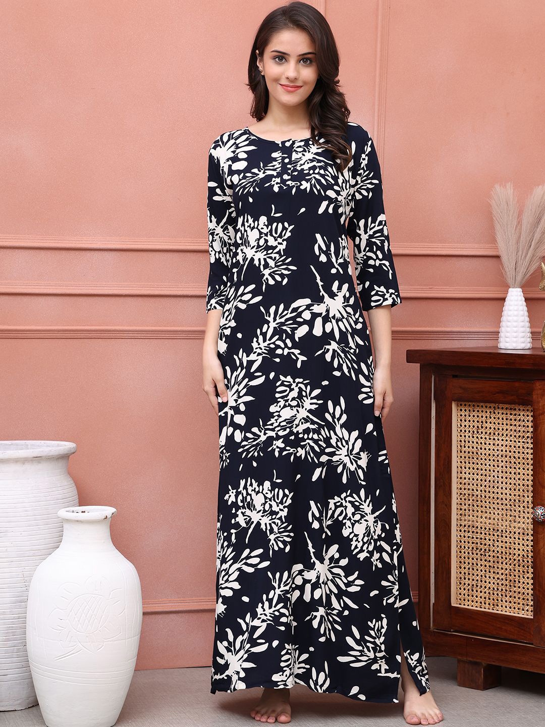 

Claura Women Printed Maxi Nightdress, Navy blue