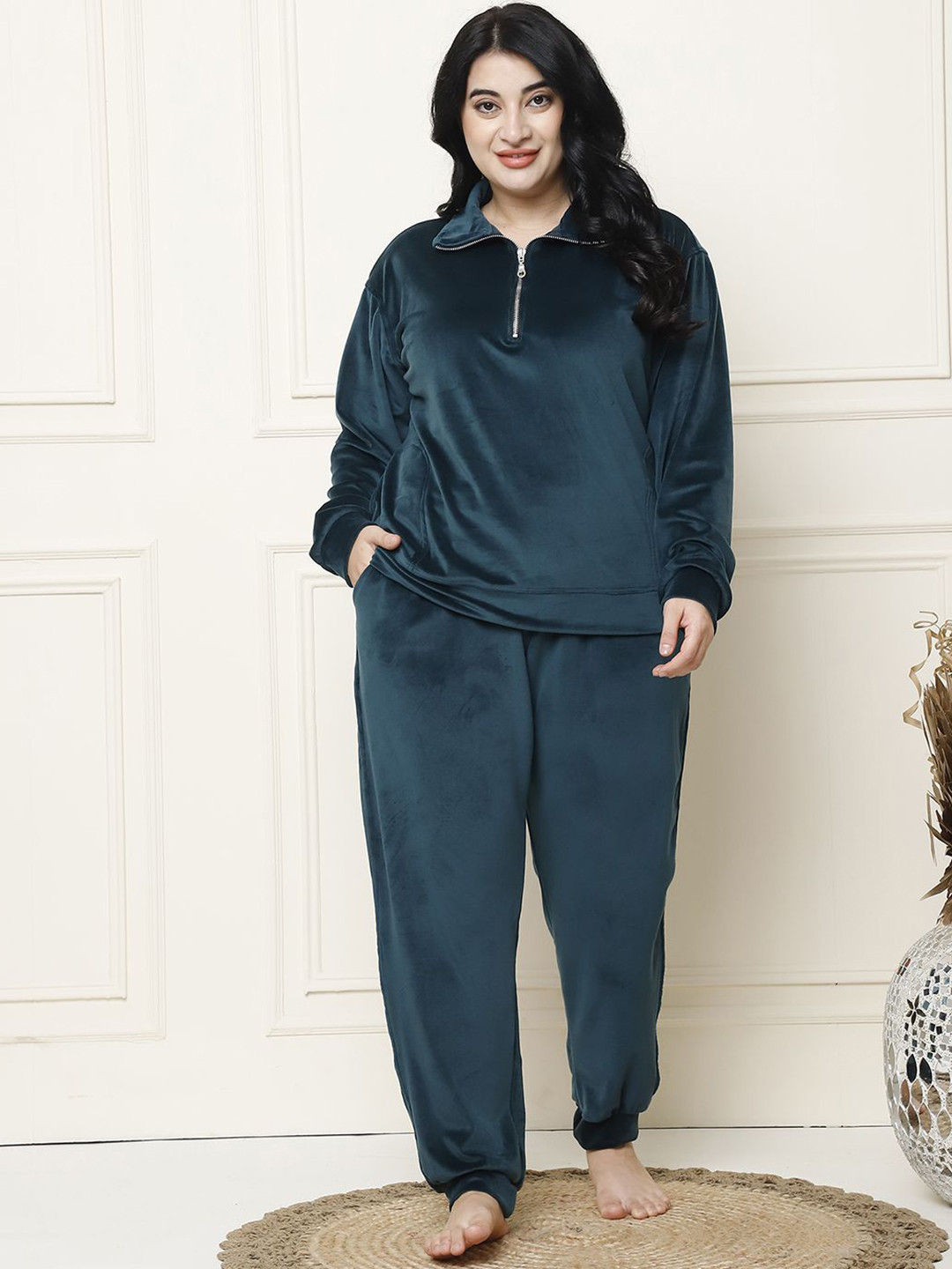 

TAG 7 Women Solid Night suit, Green