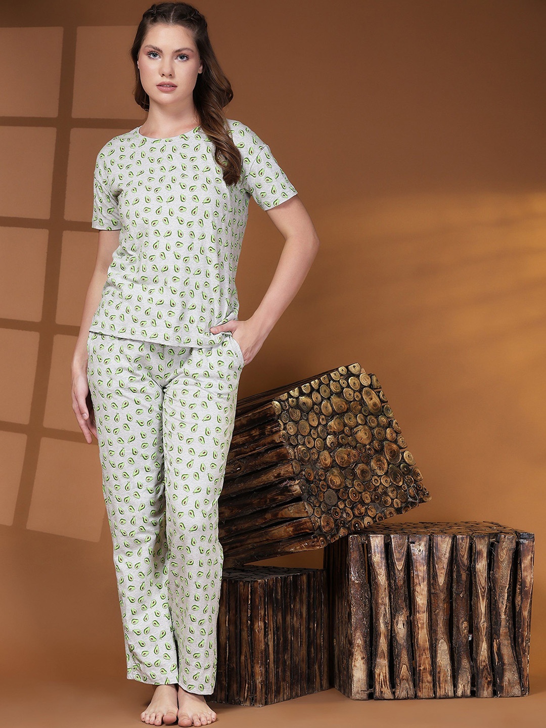 

BStories Women Conversational Printed Pure Cotton Night suit, Grey