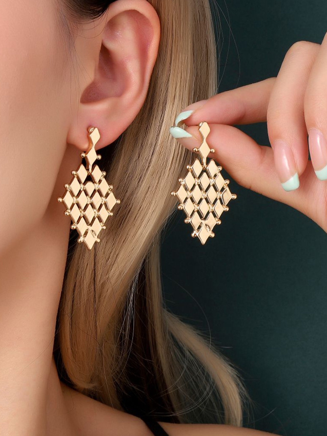 

SALTY Alloy Diamond Shaped Drop Earrings, Gold