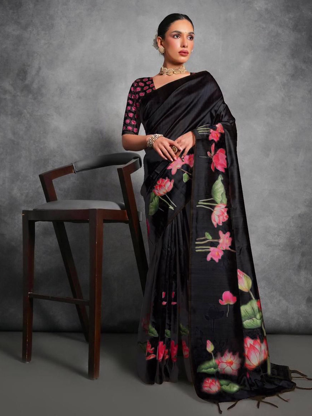 

Kandora Floral Printed Pure Silk Tussar Saree, Black