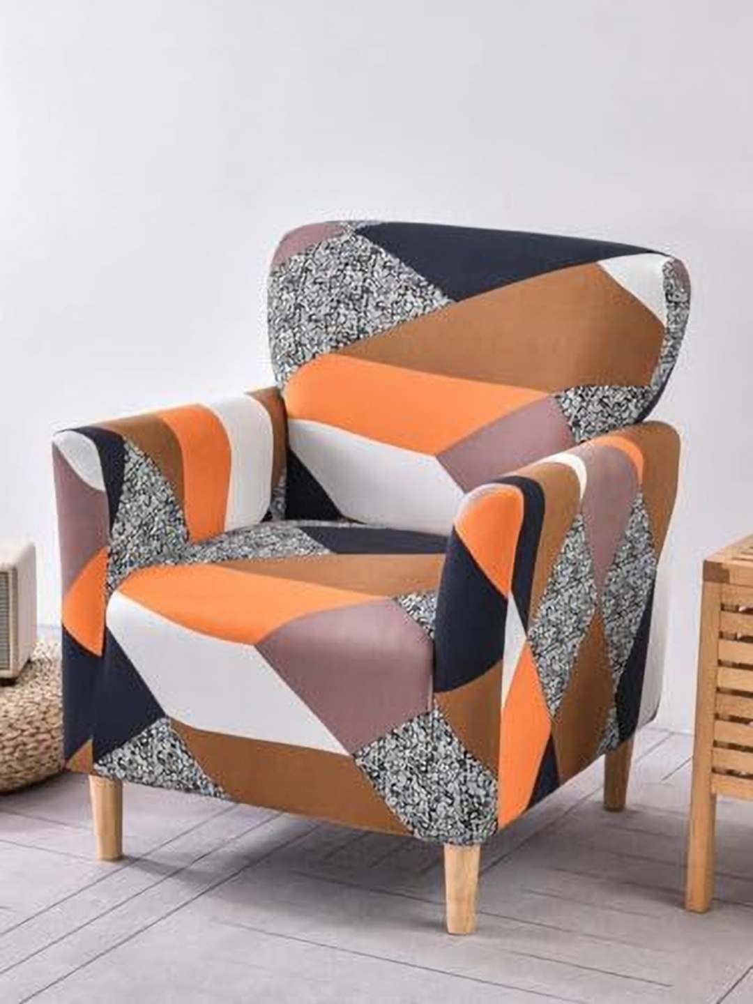 

HOUSE OF QUIRK White & Brown Single Seater Printed Polyester Sofa Cover With Arms