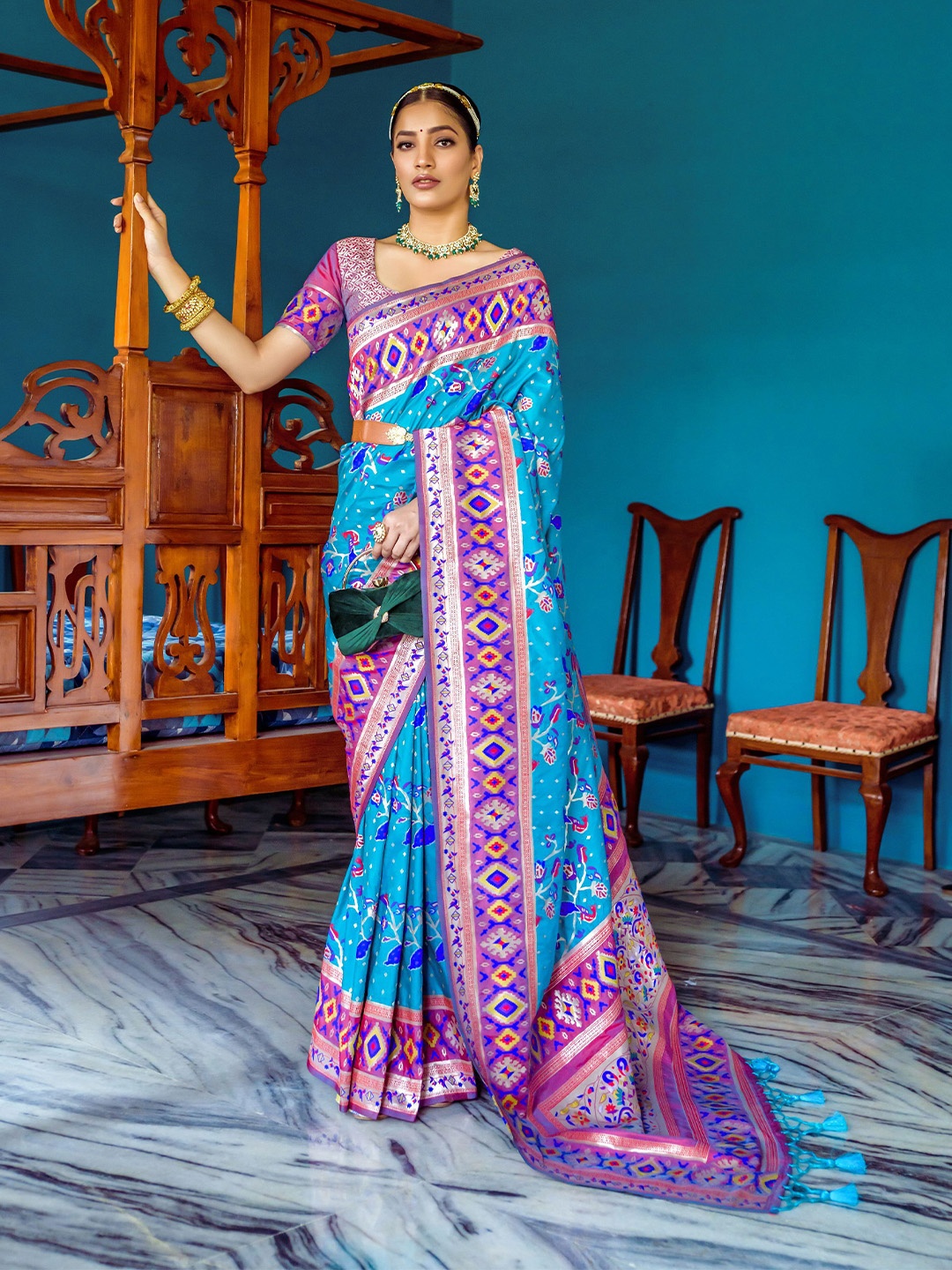 

Kandora Ethnic Motifs Zari Pure Silk Banarasi Saree, Blue