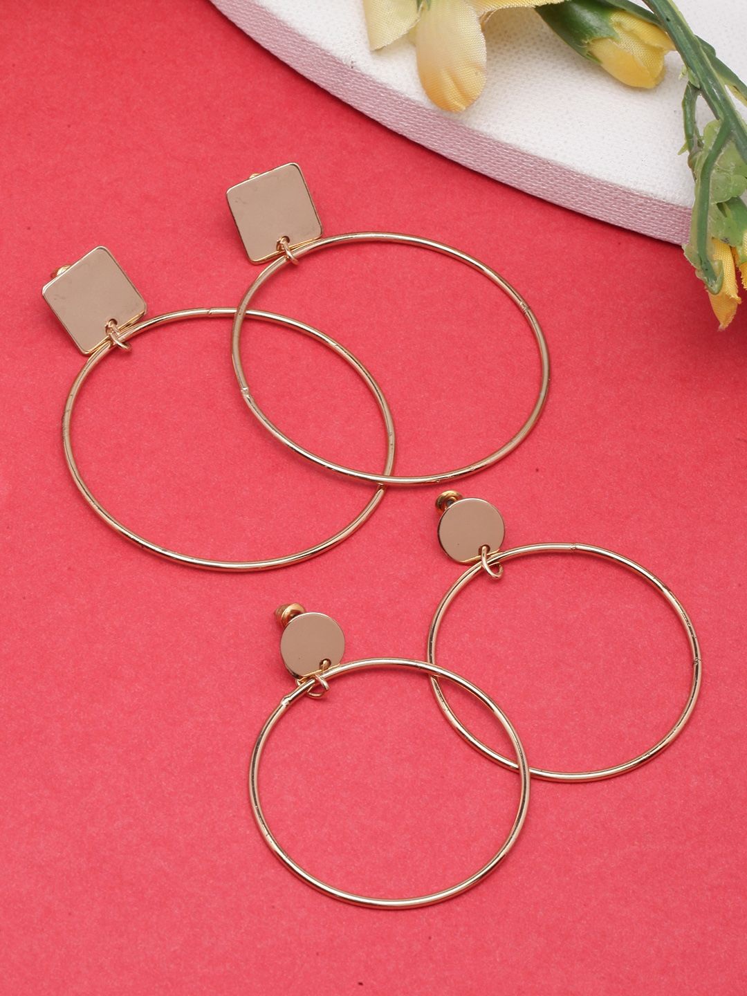 

KPOP Set Of 2 Gold Plated Circular Hoop Earrings