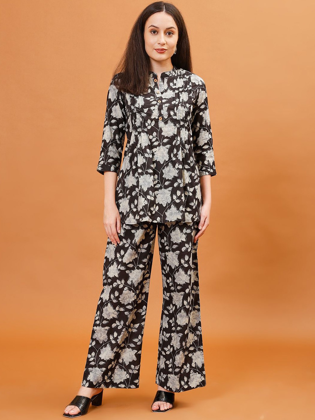 

Meena Bazaar Floral Printed Mandarin Collar Neck Top With Palazzo, Black