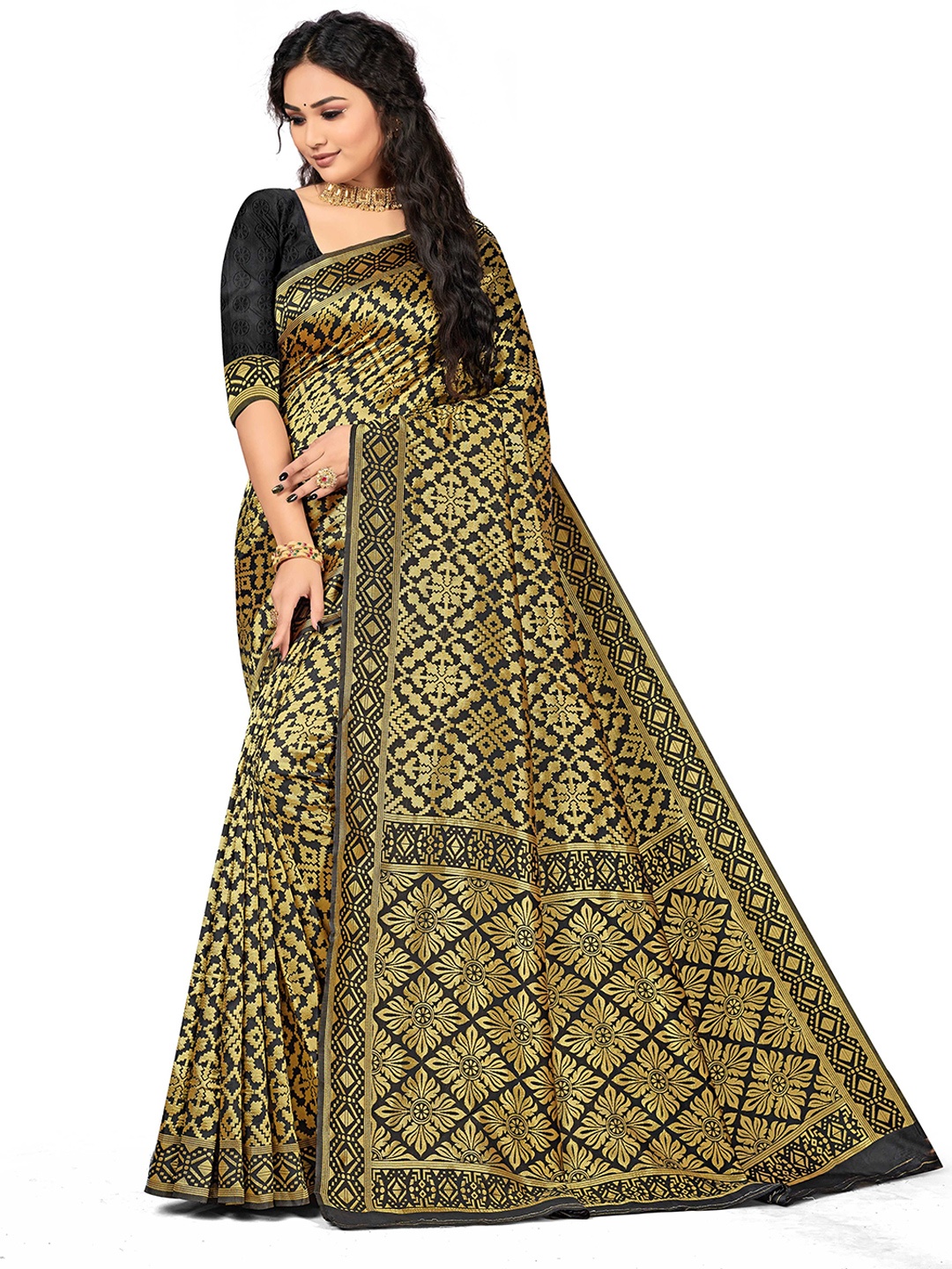 

Maroosh Woven Design Zari Banarasi Saree, Black