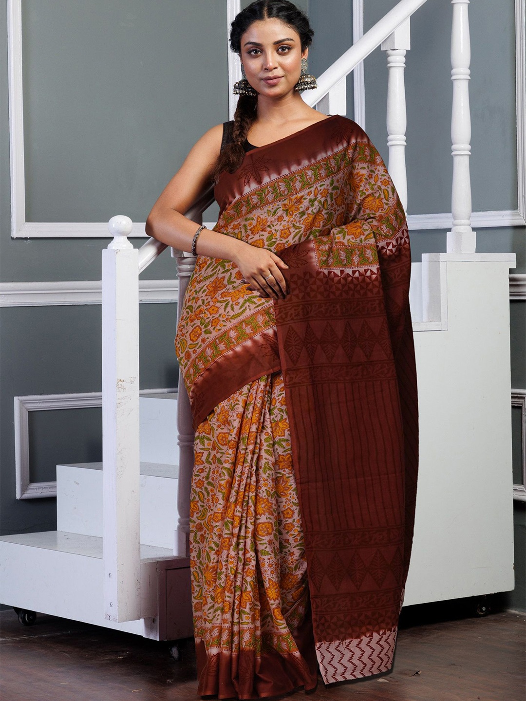 

Unnati Silks Ethnic Motifs Pure Cotton Handloom Block Print Saree, Maroon