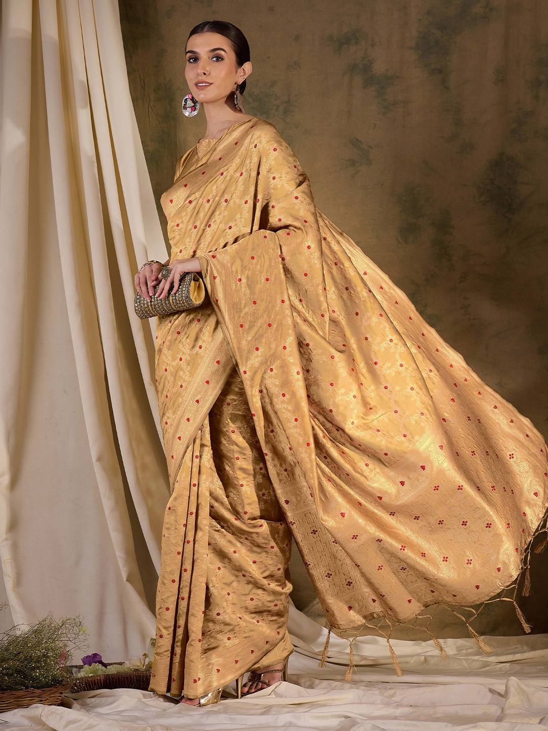 

Maroosh Ethnic Motifs Zari Banarasi Saree, Beige