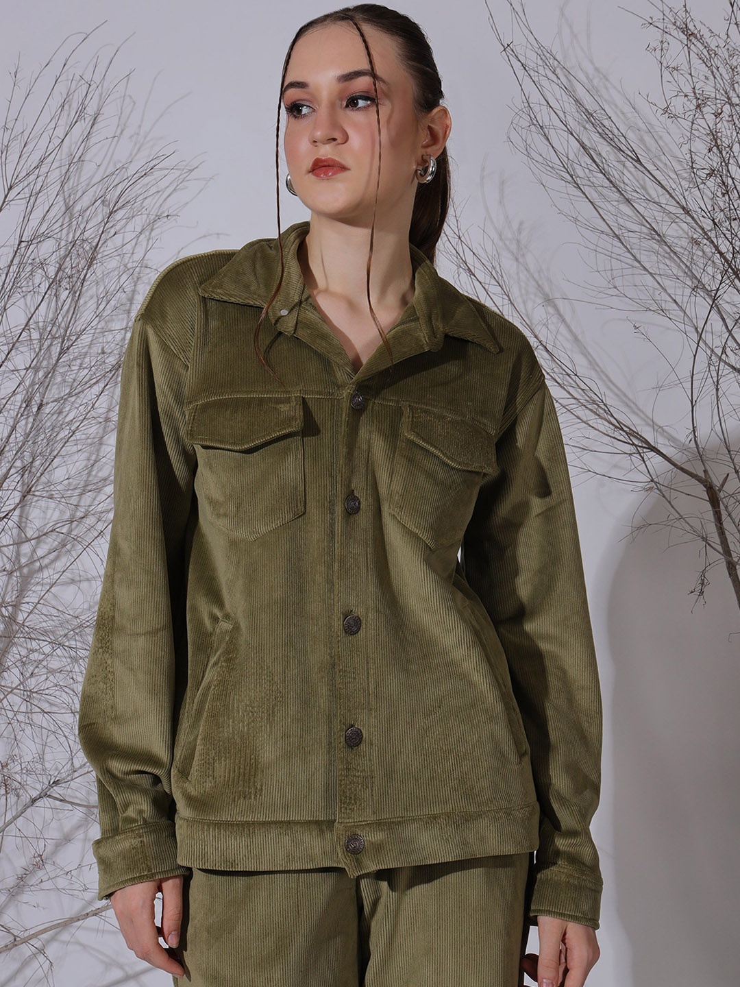 

NEUDIS Women Corduroy Spread Collar Denim Jacket, Olive