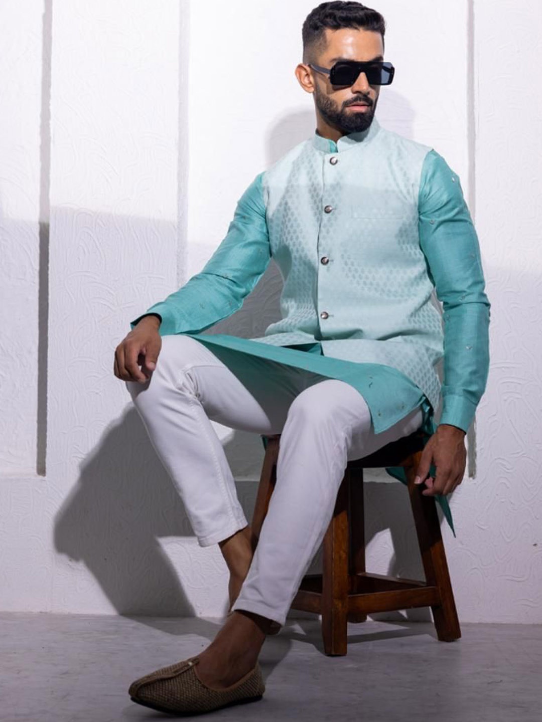 

INAAYA JAIPUR Men Woven Design Nehru Jacket, Green