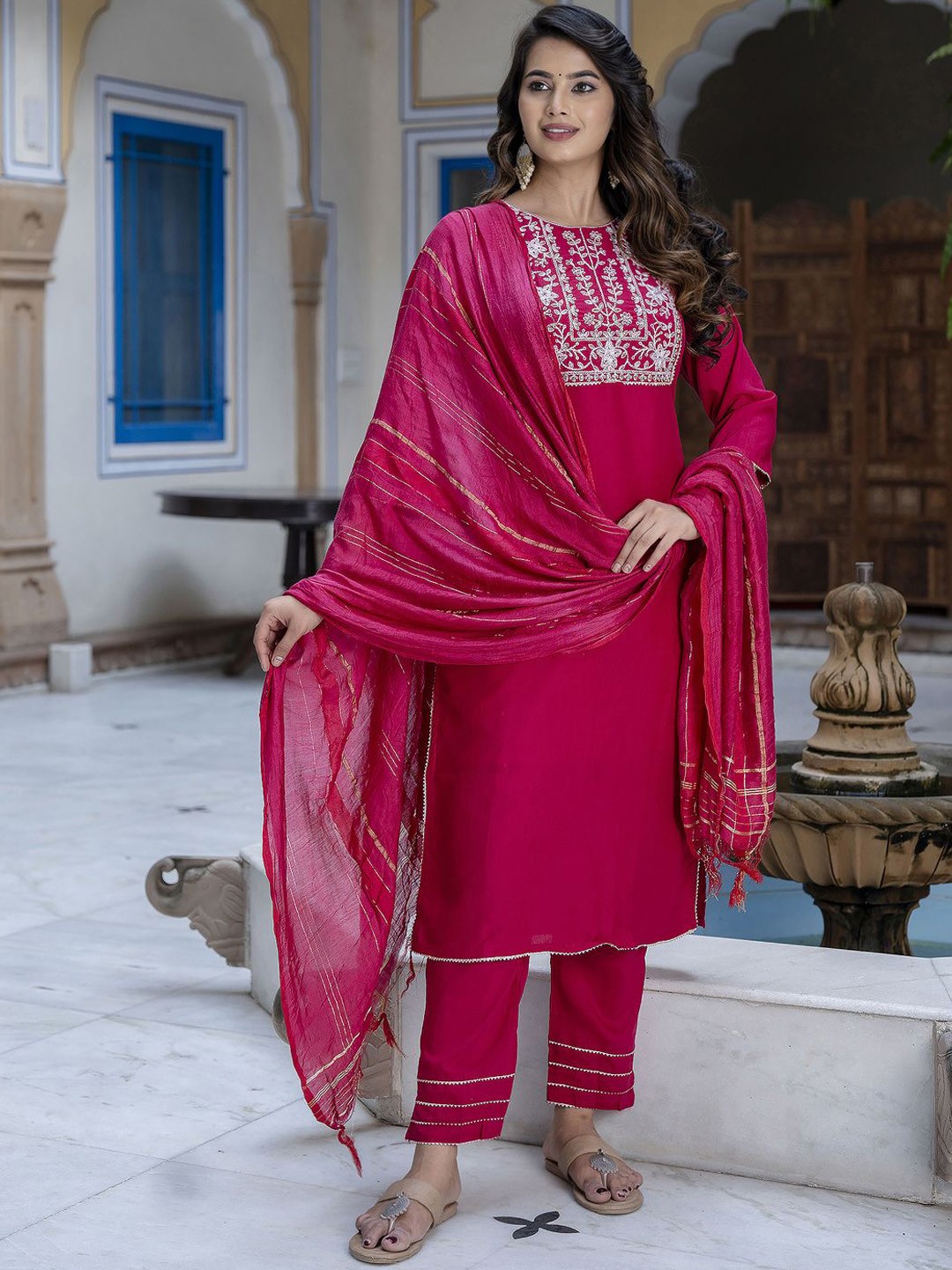 

VredeVogel Floral Embroidered Round Neck Regular Kurta With Trouser With Dupatta, Red