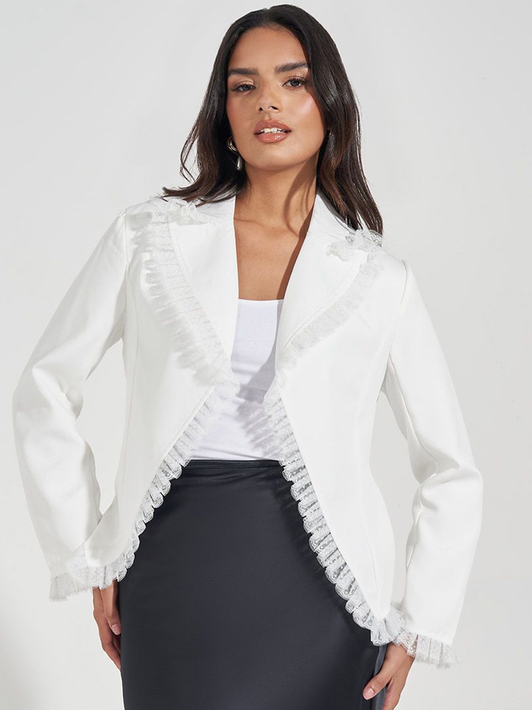 

Styli Regular Fit Notched Lapel With Contrast Hem Detail Single-Breasted Blazer, White
