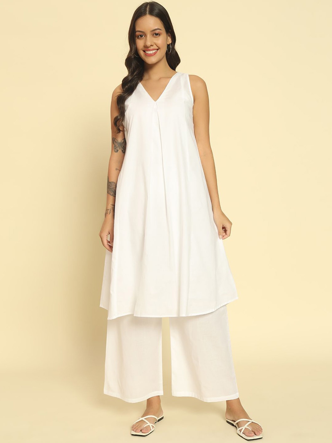 

DIVINATION V-Neck Sleeveless Pure Cotton Top With Palazzo, White