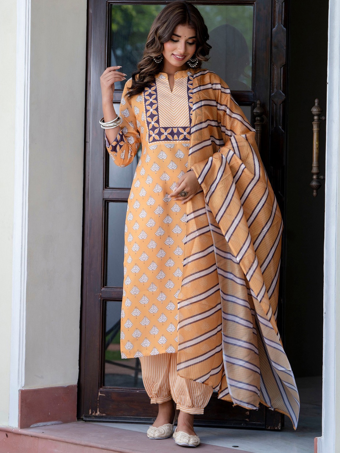 

KALINI Women Floral Printed Regular Kurta with Trousers & With Dupatta, Yellow