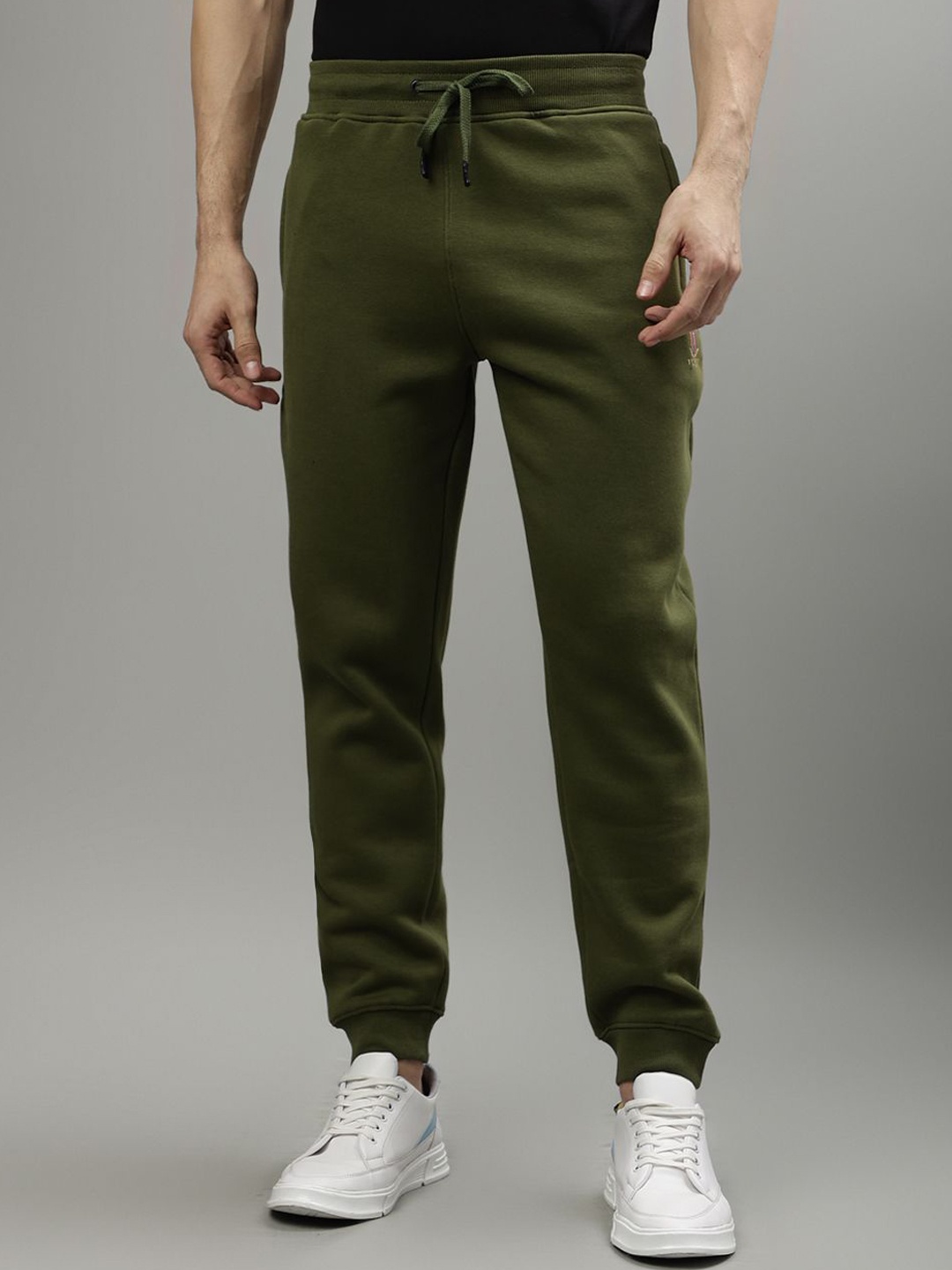 

Iconic Men Mid-Rise Regular Fit Joggers, Green